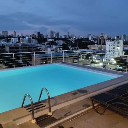 Lincoln Suite Pool - Gym - Sauna سانتو دومينجو المظهر الخارجي الصورة
