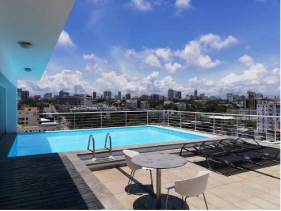Lincoln Suite Pool - Gym - Sauna سانتو دومينجو المظهر الخارجي الصورة