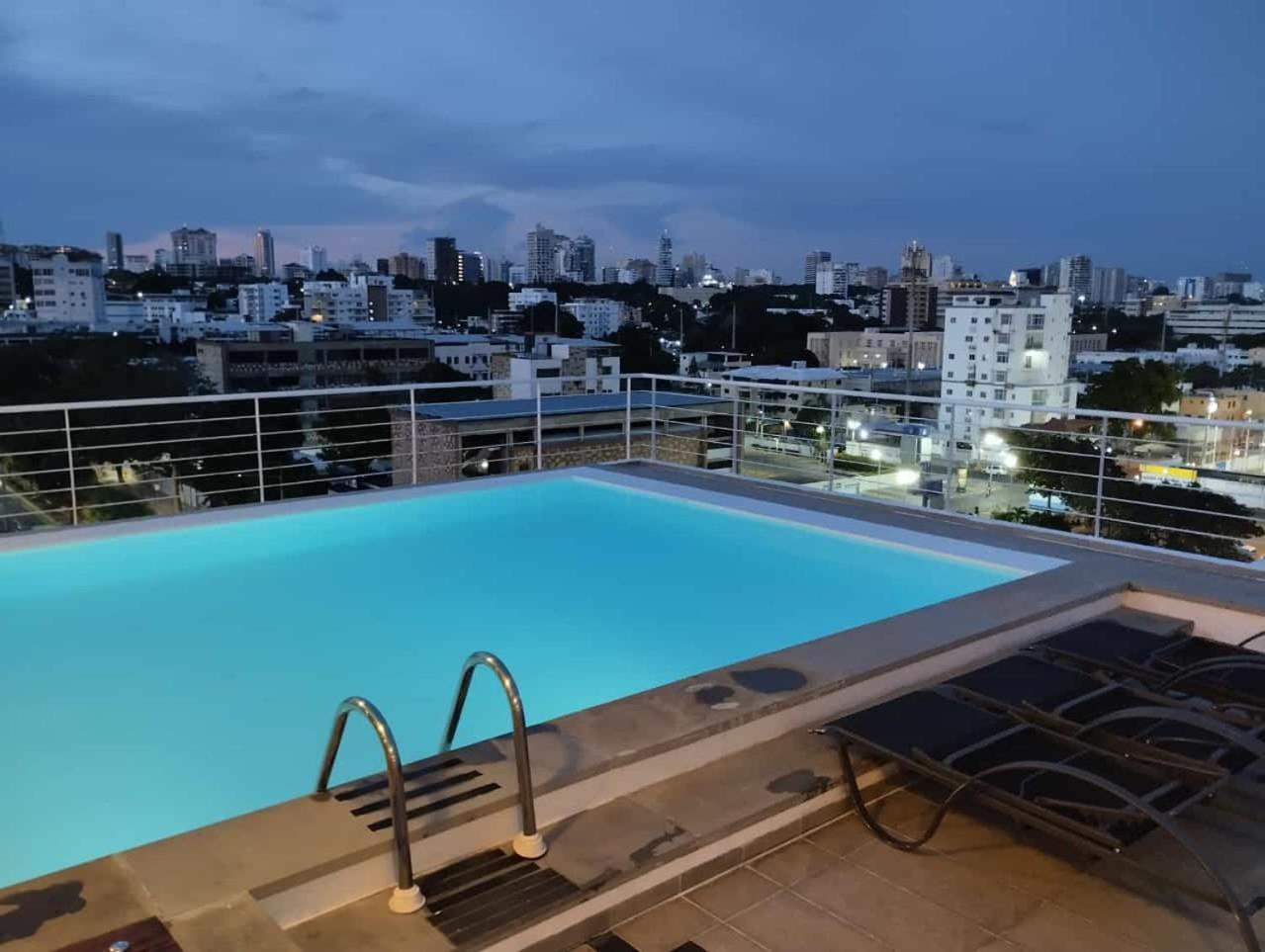 Lincoln Suite Pool - Gym - Sauna سانتو دومينجو المظهر الخارجي الصورة